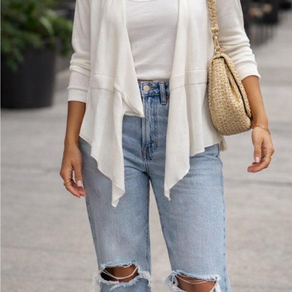 Premise White Open-Front Cardigan